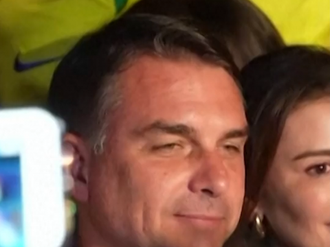 Brésil : Flavio Bolsonaro crée la surprise en devançant Lula