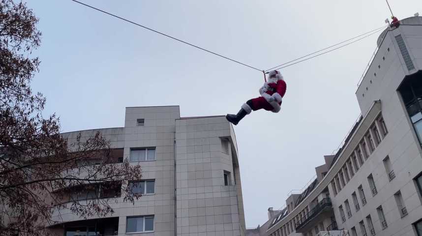 Le père Noël est descendu du ciel grâce aux pompiers d'Épernay
