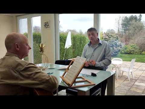 Le bourgmestre de Tournai chante Brassens